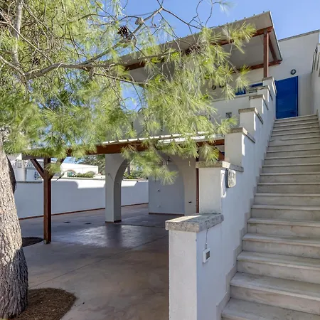 E E Leviche Дом отдыха Кастриньяно-дель-Капо